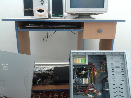 فروش قطعات کامپیوتر و لوازم جانبی ان . PC