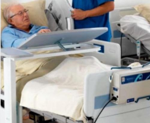 استخدام مراقب و پرستار